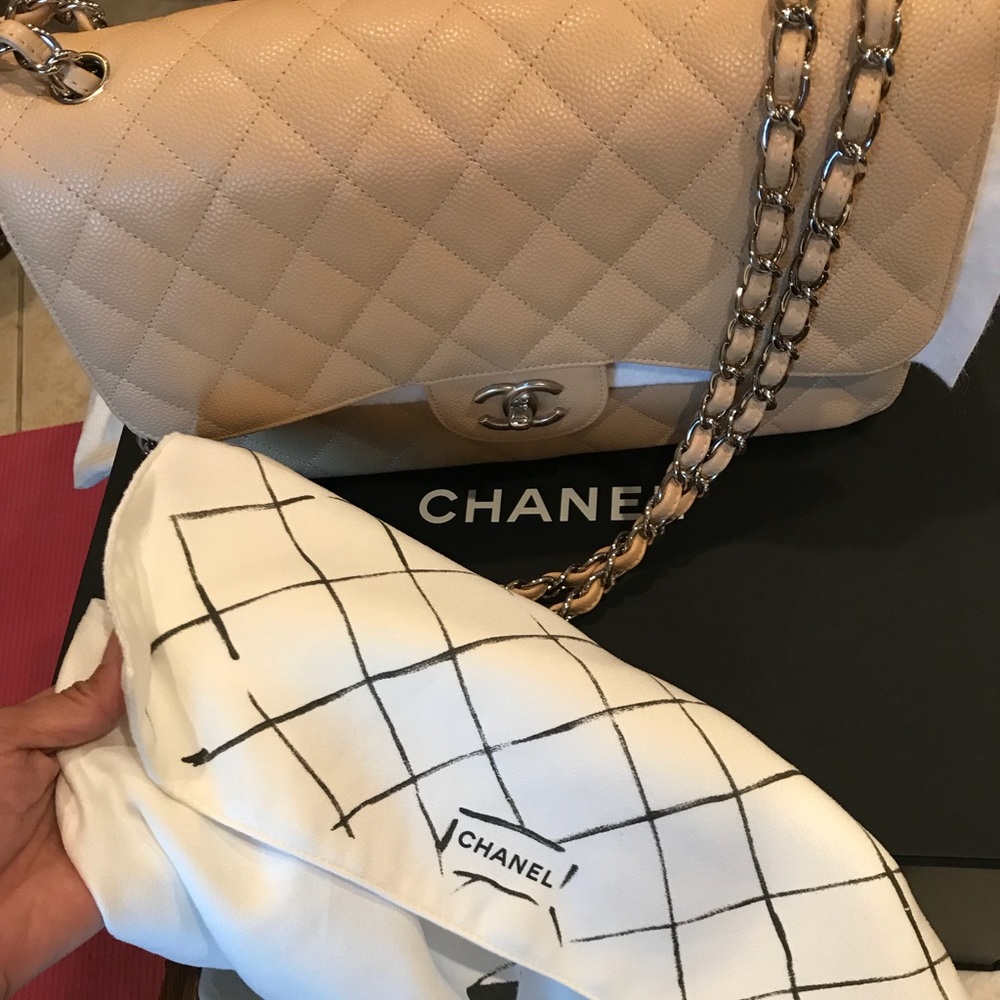 💯 Authentic CHANEL purse - Picture 3 of 8